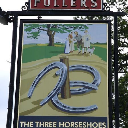 The Three Horseshoes Hotel Alton  Exterior photo