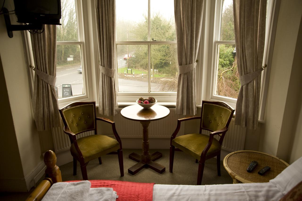 The Three Horseshoes Hotel Alton  Exterior photo